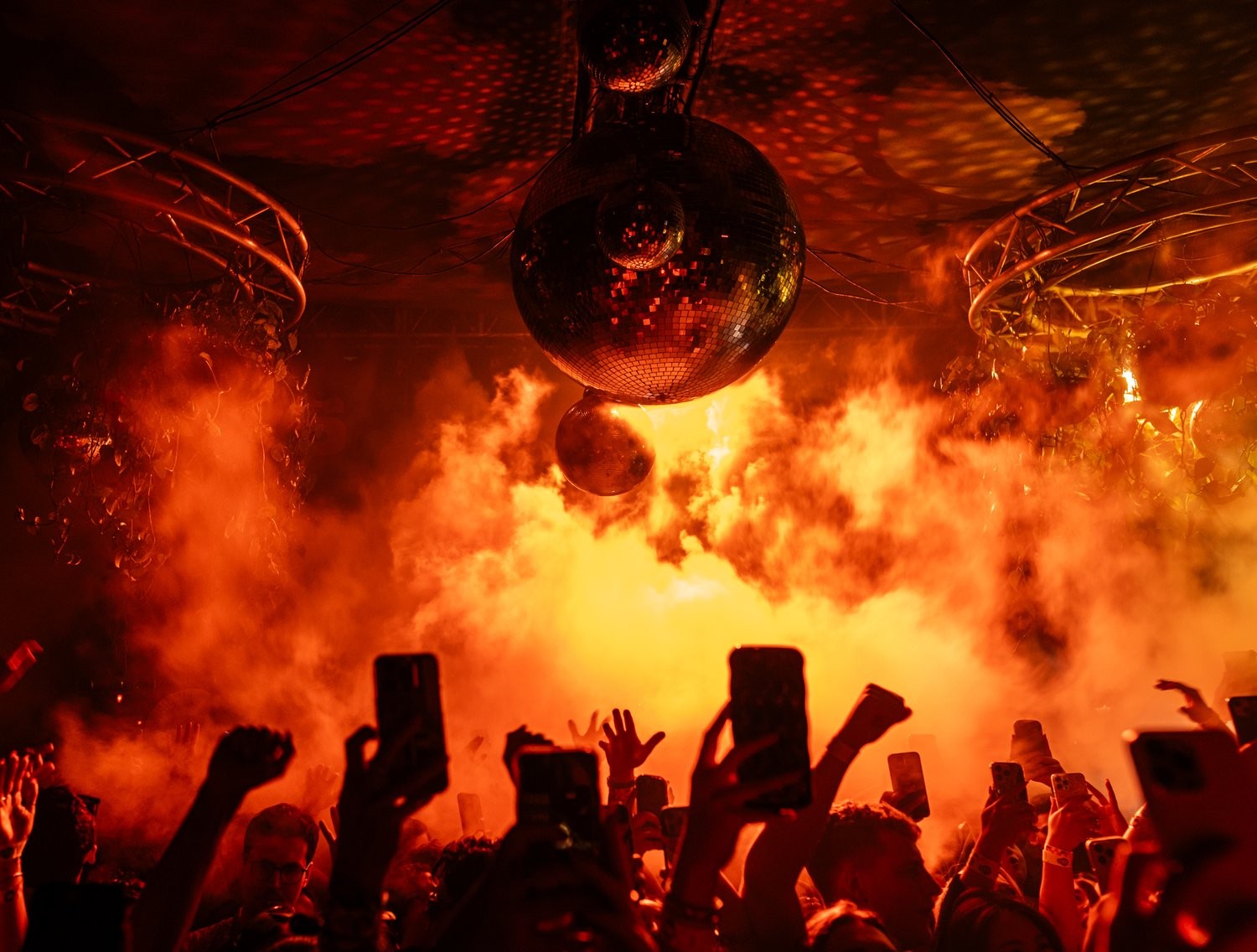 14 Best Nightclubs In Miami in 2024 - Where To Enjoy Those Tropical Nights image 25