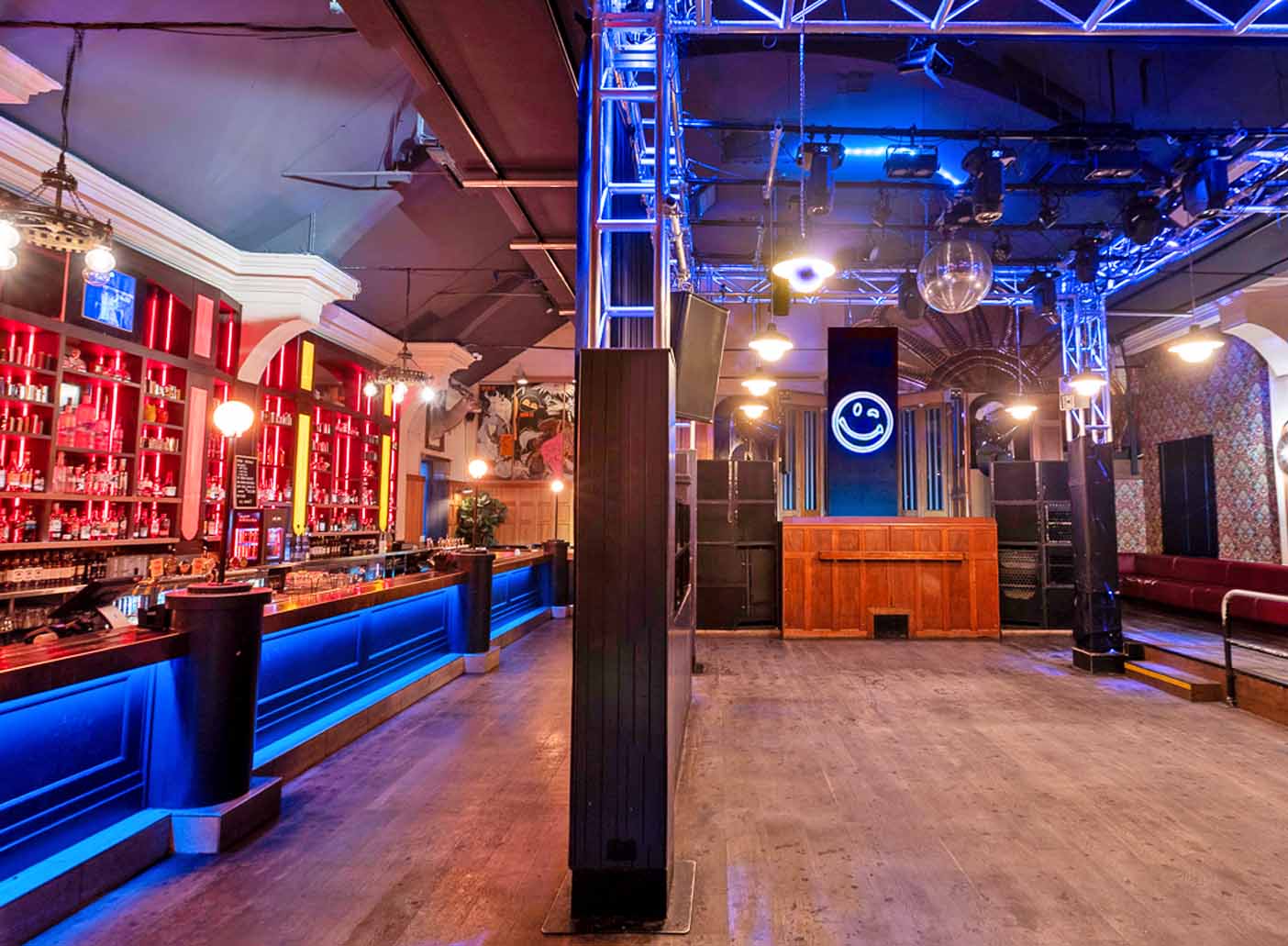 The 10 Best Nightclubs in Melbourne: Where To Look For a True Aussie Party image 11