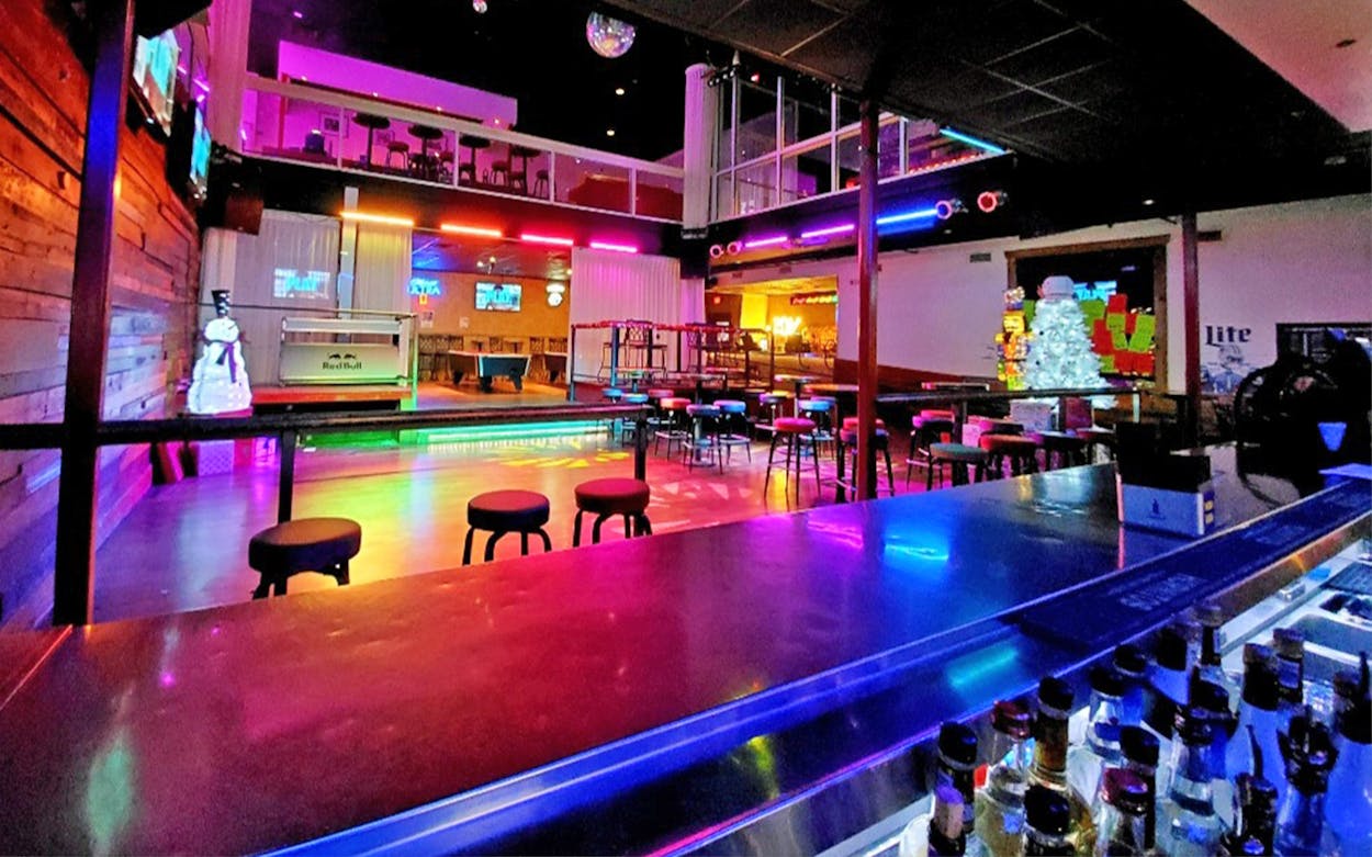 9 Best Night Clubs in Dallas: Where to Look For An Unforgettable Party image 9